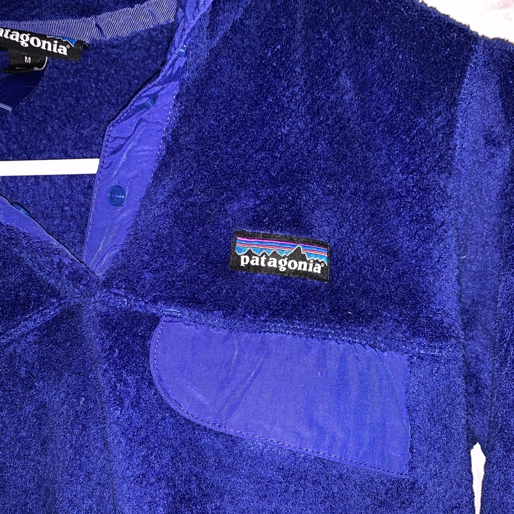 Blue Patagonia fleece sweater - women’s medium